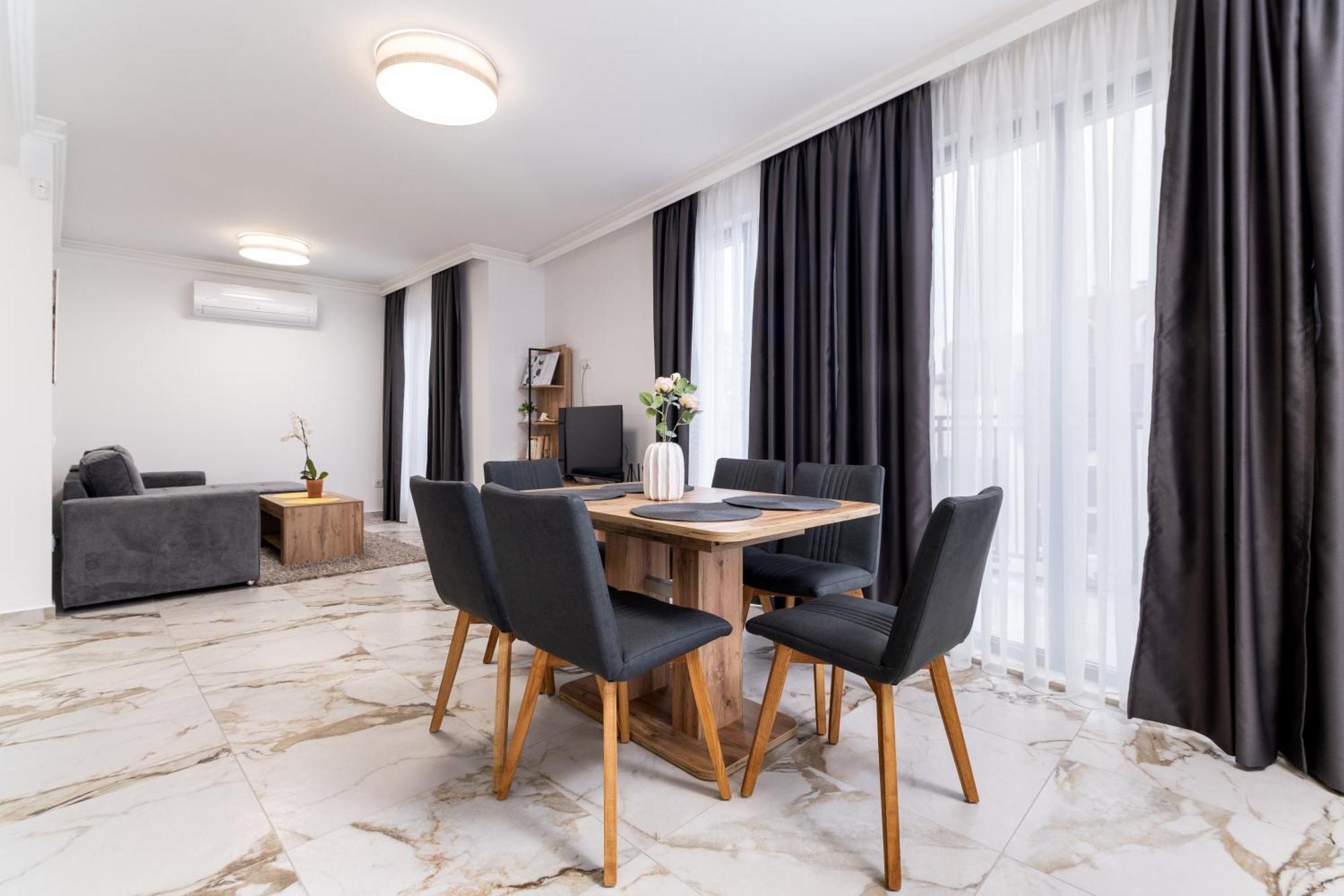Modern 1-Bedroom Apartments พลอฟดิฟ ภายนอก รูปภาพ