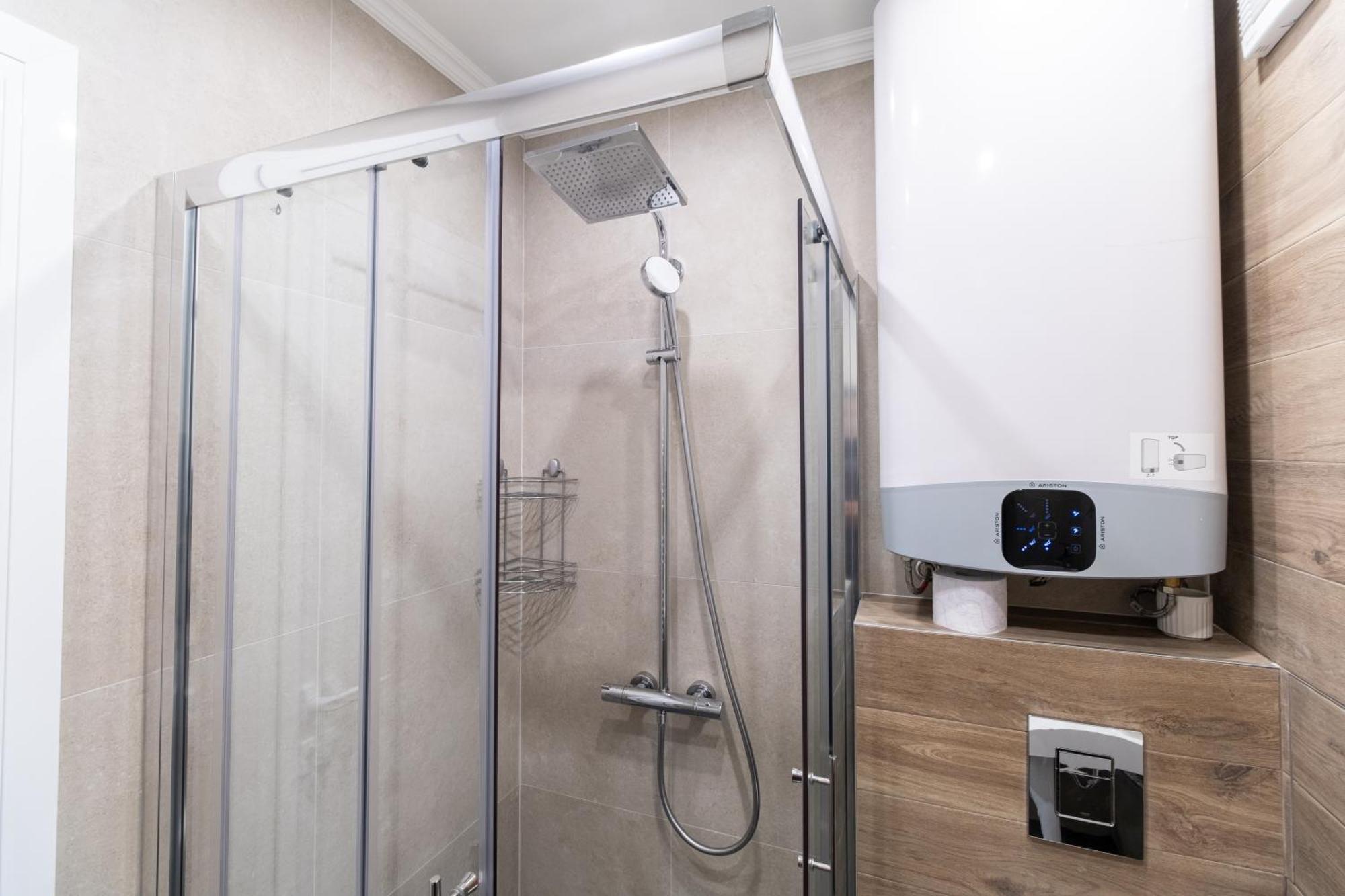 Modern 1-Bedroom Apartments พลอฟดิฟ ภายนอก รูปภาพ