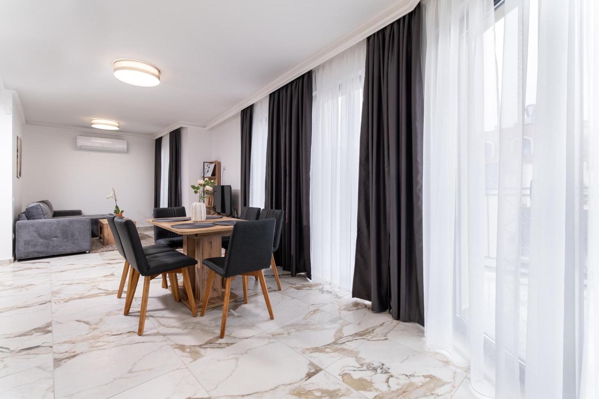 Modern 1-Bedroom Apartments พลอฟดิฟ ภายนอก รูปภาพ